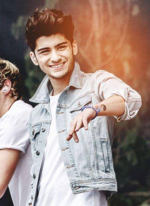 twitter.com/fetomlinsonx