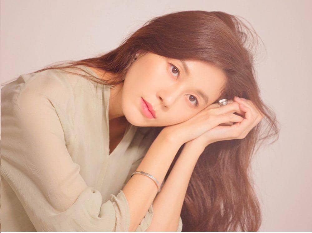 9 Potret Awet Muda Kim Ha Neul yang Siap Comeback di KDrama 18 Again