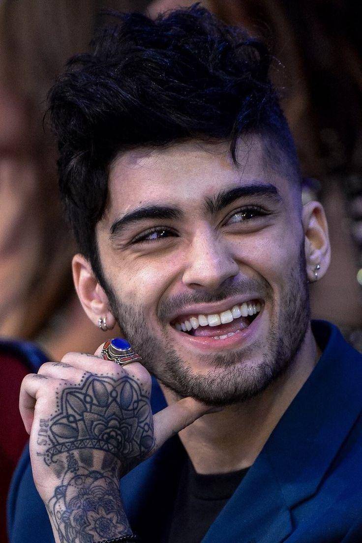 twitter.com/zaynmour