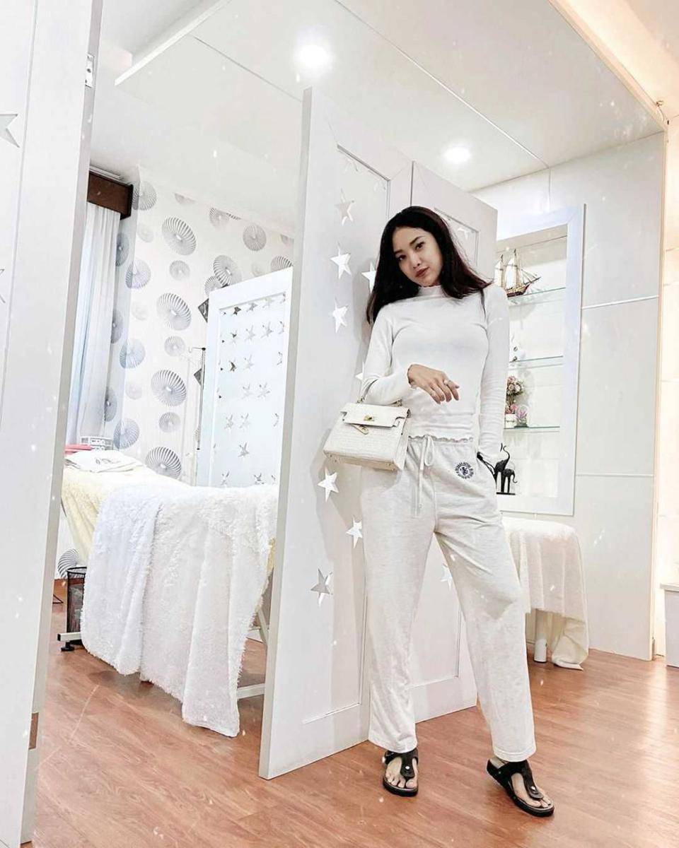 instagram/_widikidiw_
