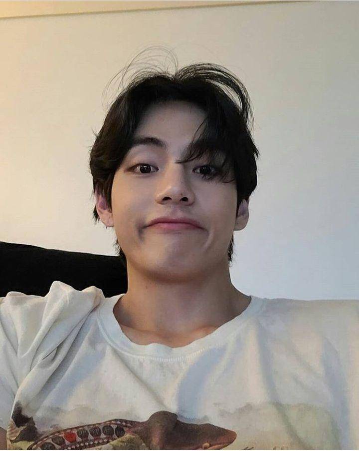 Instagram.com/bts__tae__v