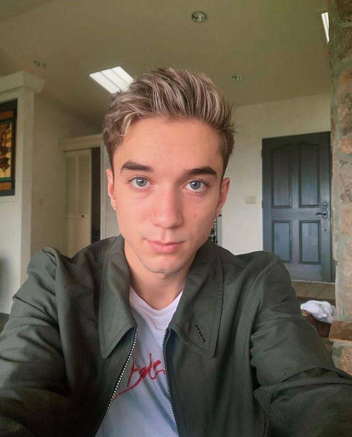 Instagram.com/seaveydaniel