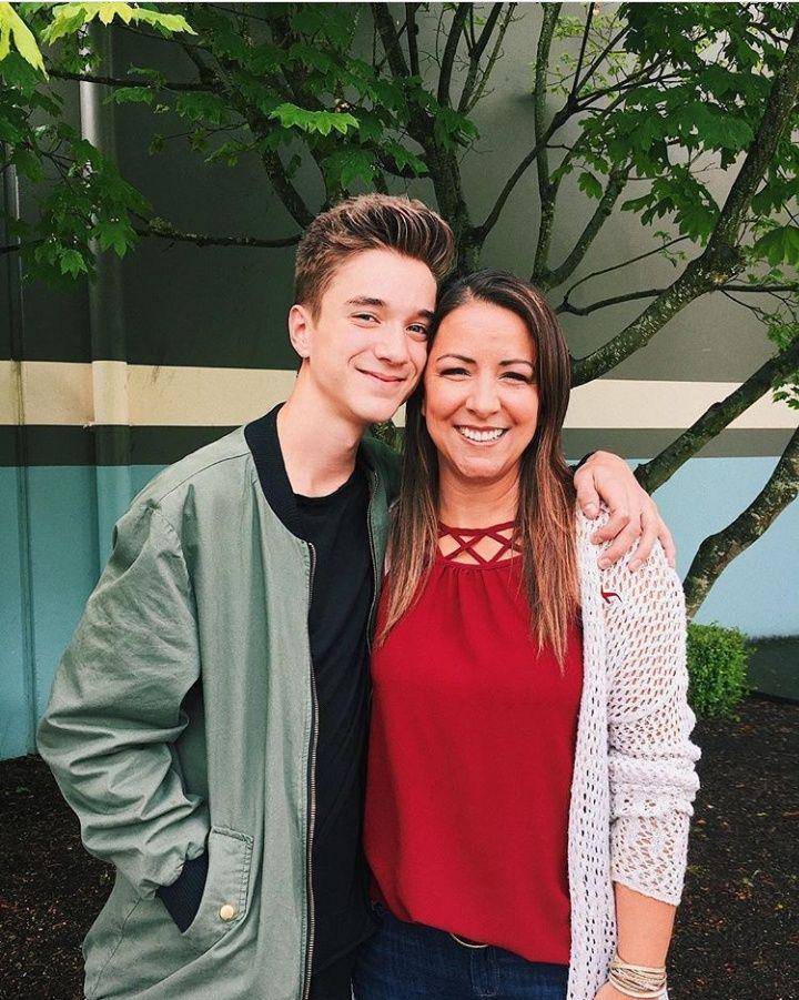 Instagram.com/seaveydaniel