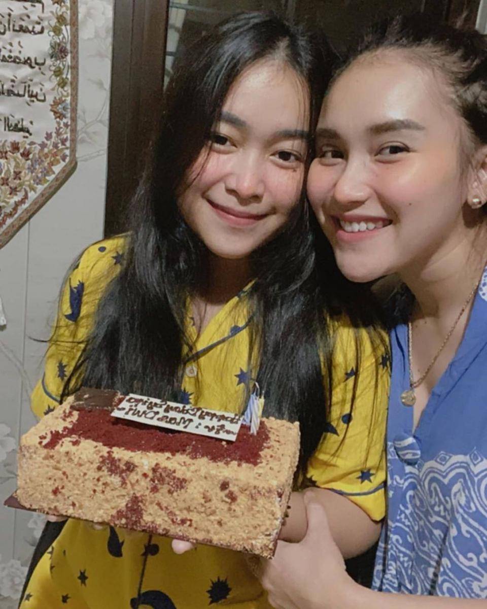 Instagram.com/ayutingting92/