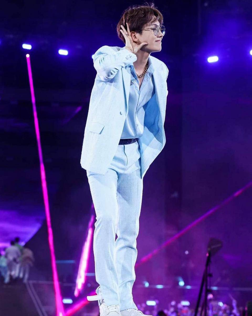 Instagram.com/jhope_sunshine94_