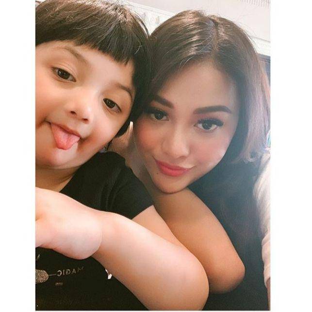Instagram.com/aurelie.hermansyah