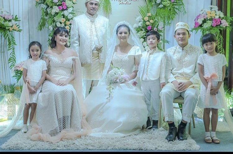 Nikah Lagi, 10 Potret Akrabnya Qory Sandioriva dengan Anak Sambung