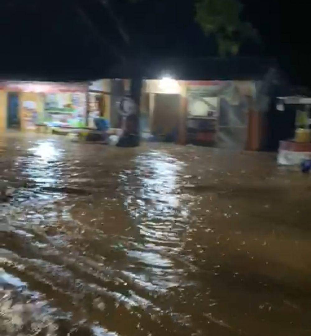 Potongan rekaman video banjir di Kabupaten Bantaeng, Sulsel / Istimewa