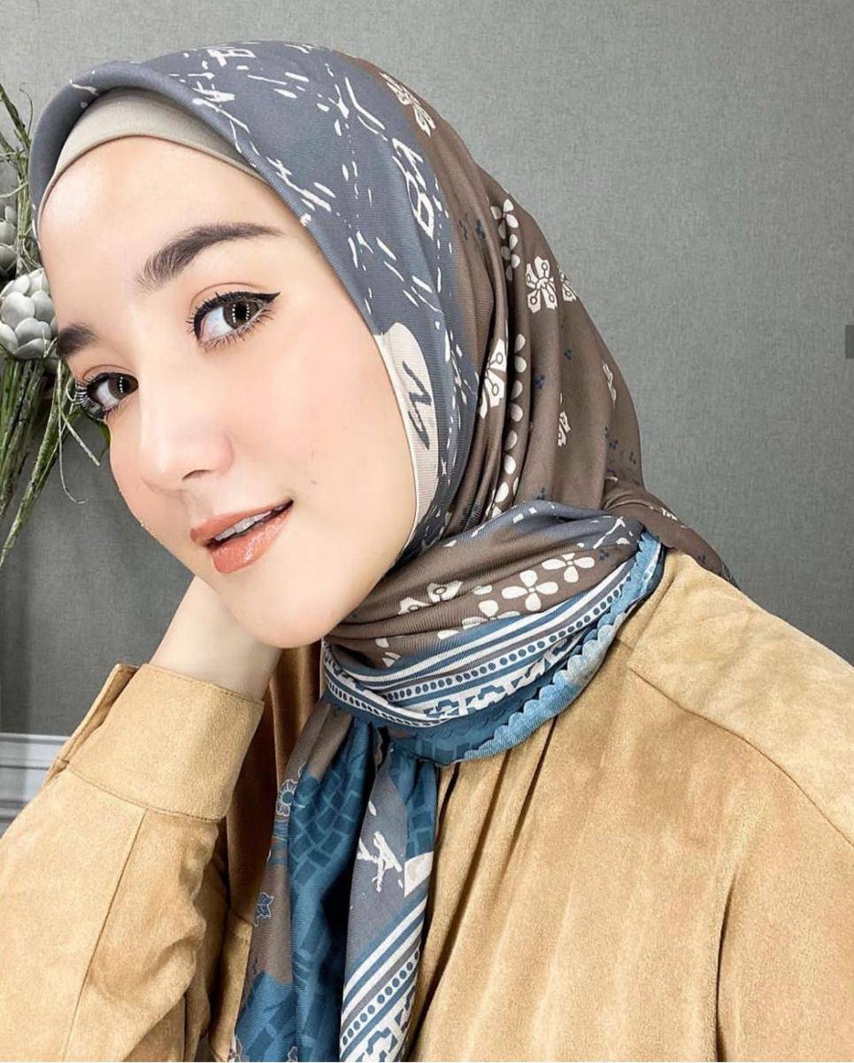 Instagram.com/ericaputrii