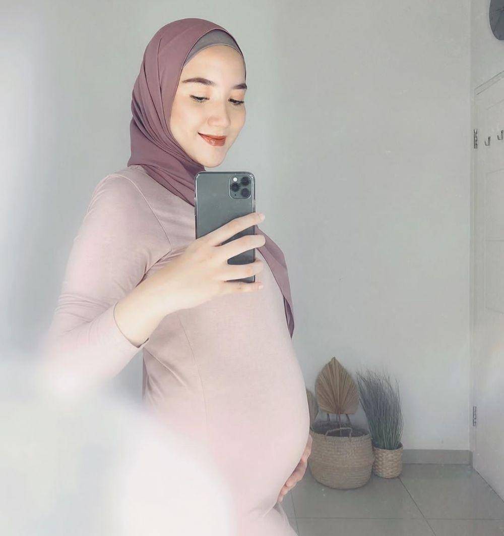 Instagram.com/ericaputrii