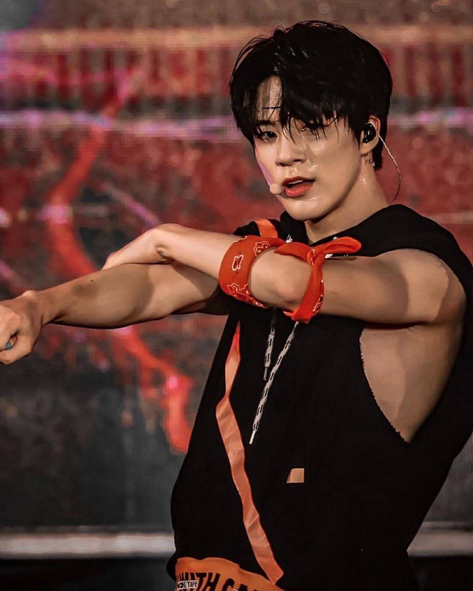 instagram.com/jeno.peach