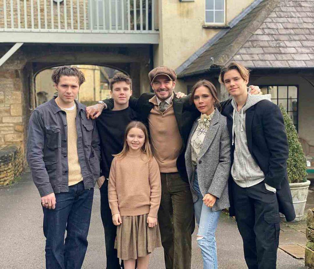 David dan Victoria Beckham Positif COVID, Kerabat dan Staf Tertular