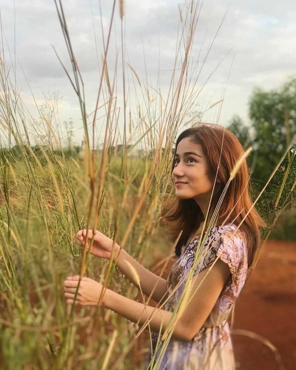 10 Potret Hits Nadya Ulya, Pemeran Farhana di Tukang Ojek Pengkolan
