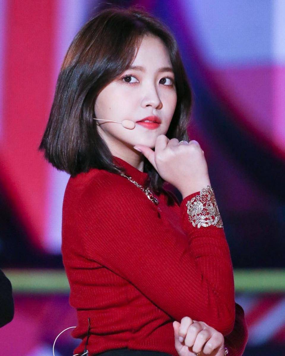 instagram.com/redvelvet_yeri
