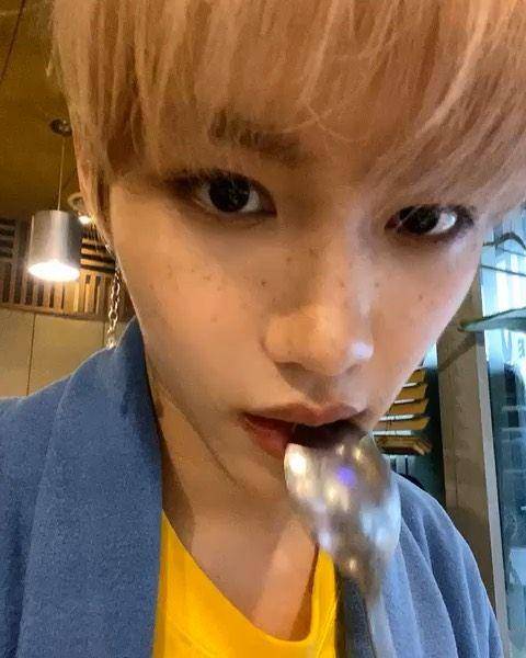 instagram.com/realstraykids