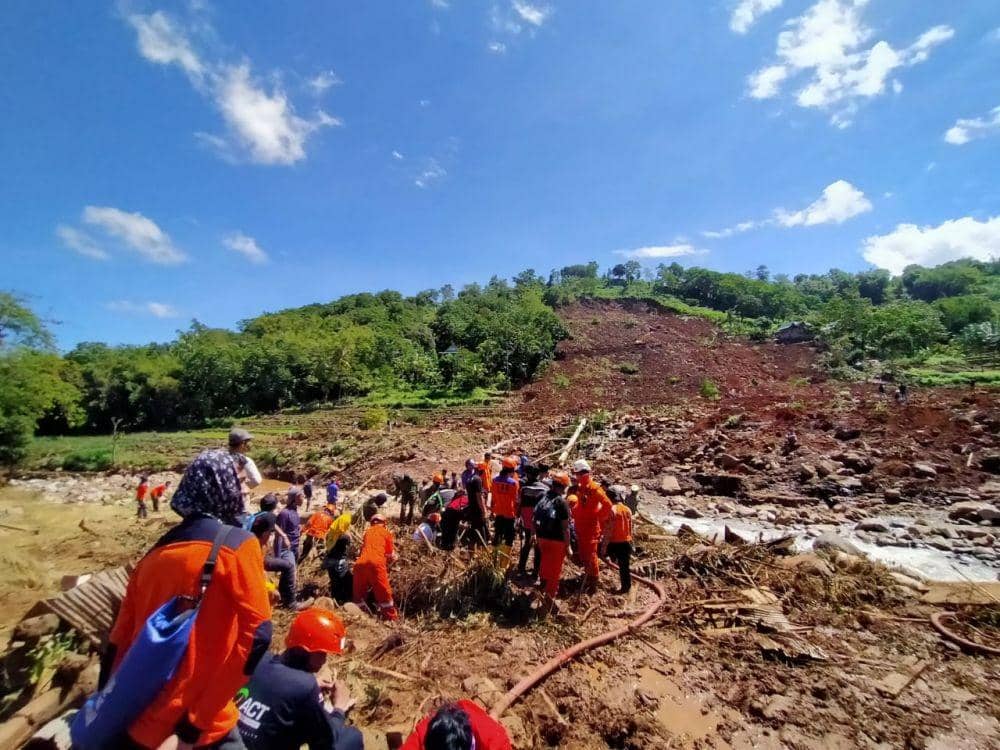 Basarnas Hentikan Operasi Tanggap Bencana di Bantaeng dan Jeneponto