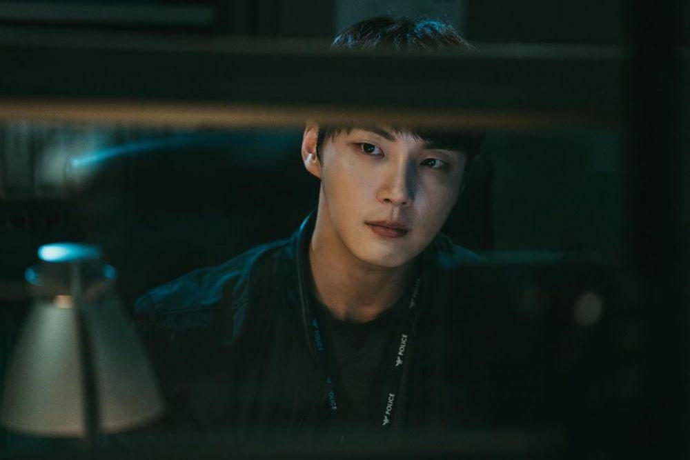 instagram.com/moa_ent