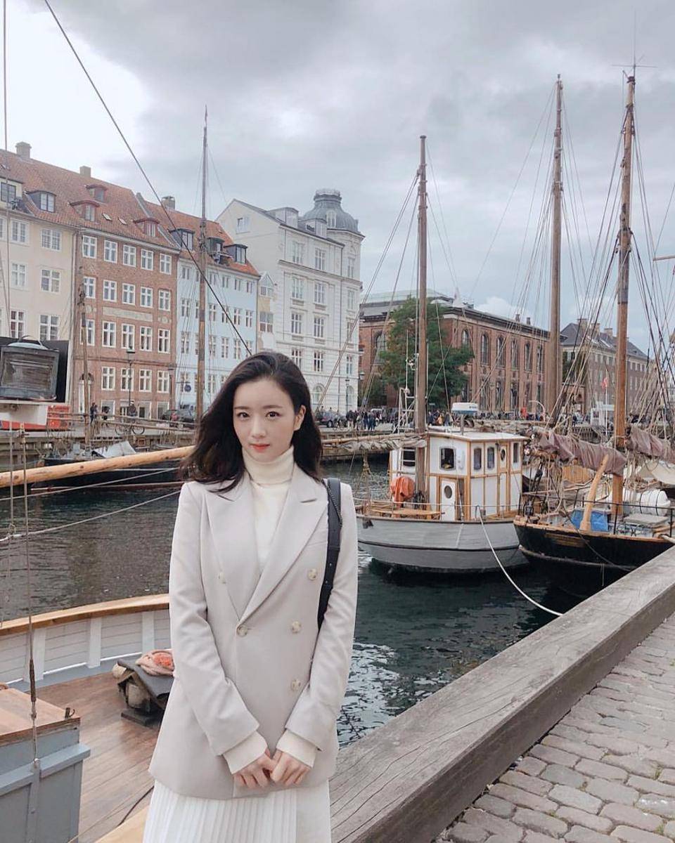 Instagram.com/__yoonbomi__
