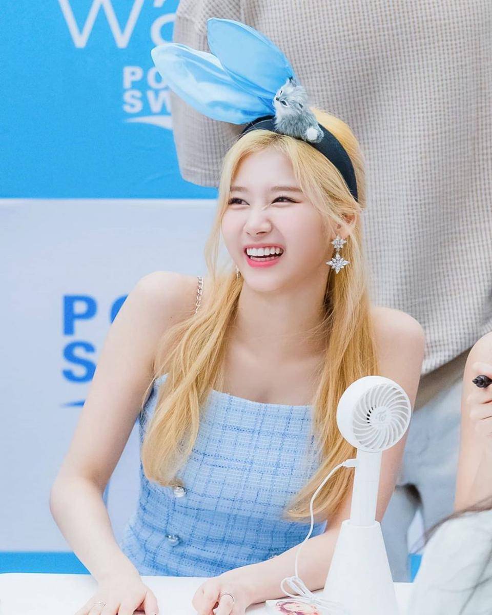 instagram.com/sana.minatozaki_