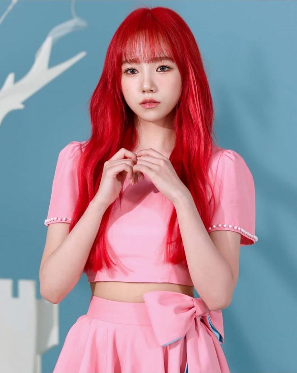 Instagram.com/yuri__izone