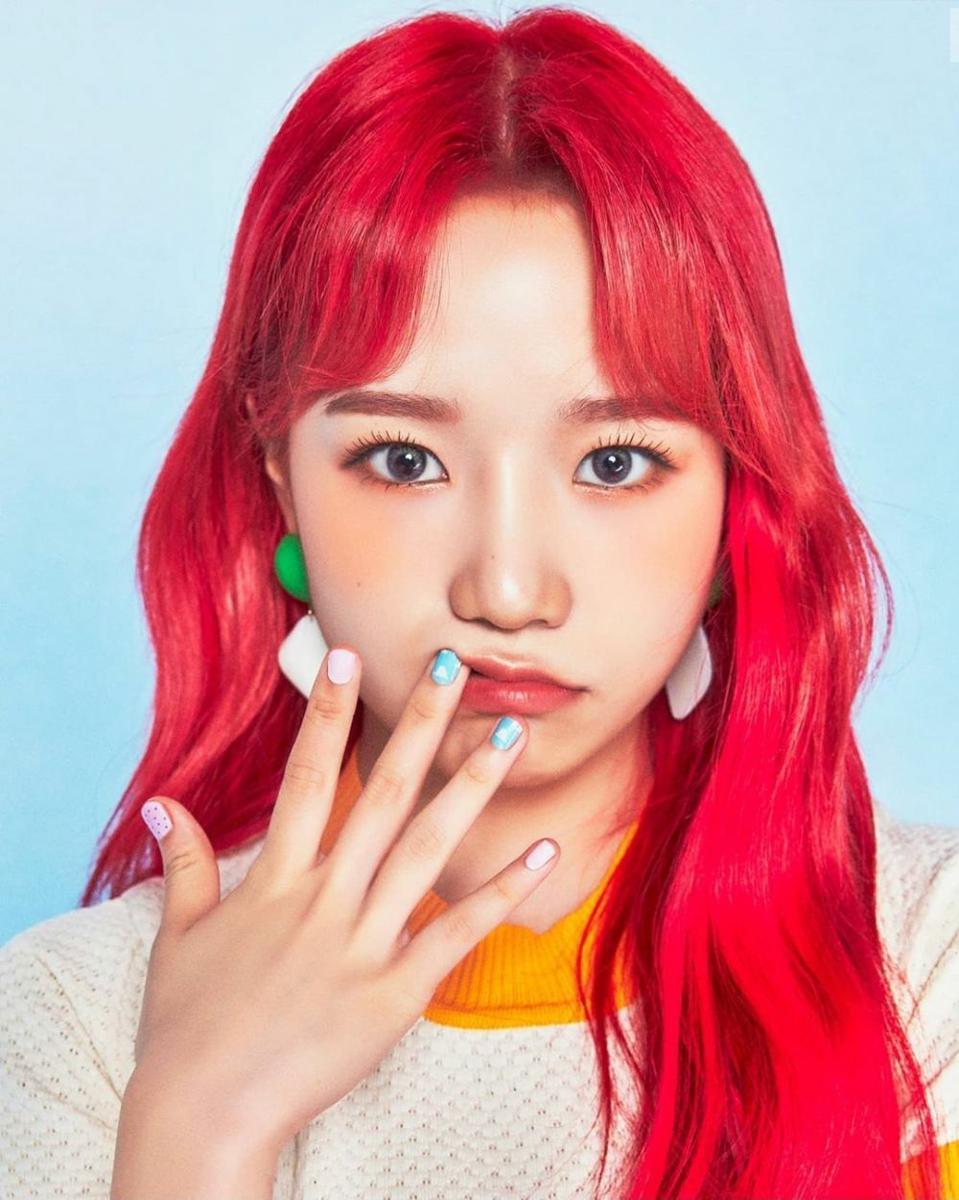Instagram.com/yuri__izone