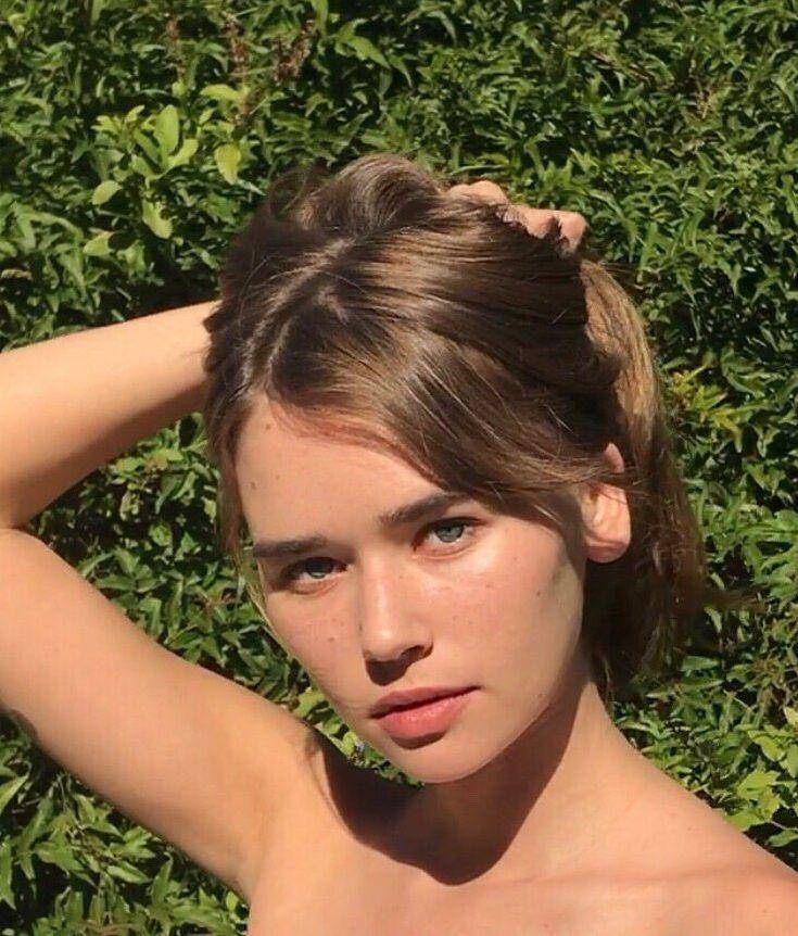 instagram.com/gabriella_brooks