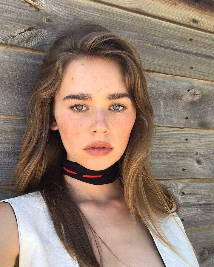 instagram.com/gabriella_brooks