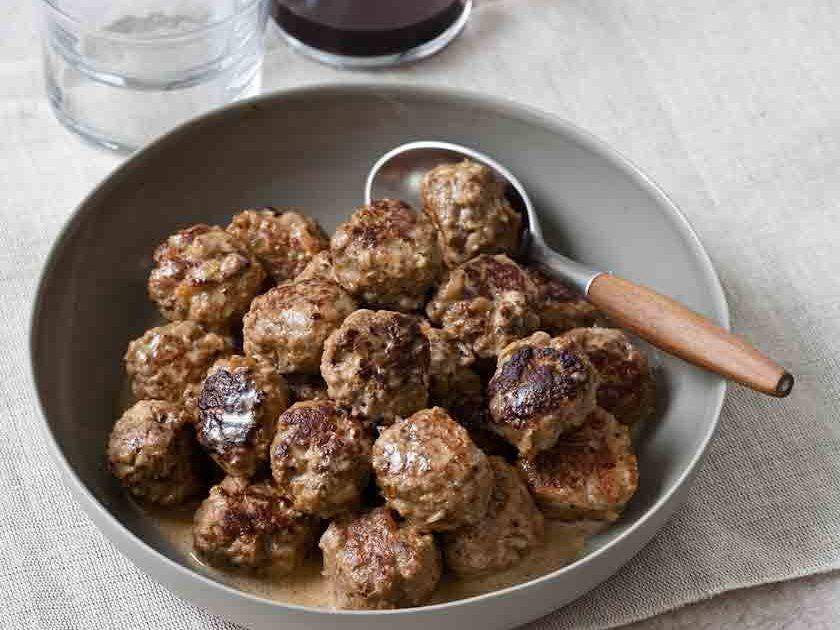 foodandwine.com
