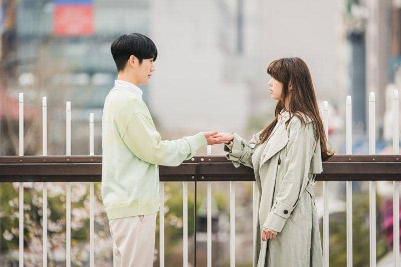 6 Ide Lamaran Unik dari Scene Drama Asia Romantis, Siap-siap Baper!