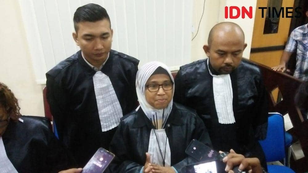 Latifah Anum Siregar selaku ketua tim pengacara terdakwa kasus makar tujuh pemuda Papua. (IDN Times/Surya Aditya)