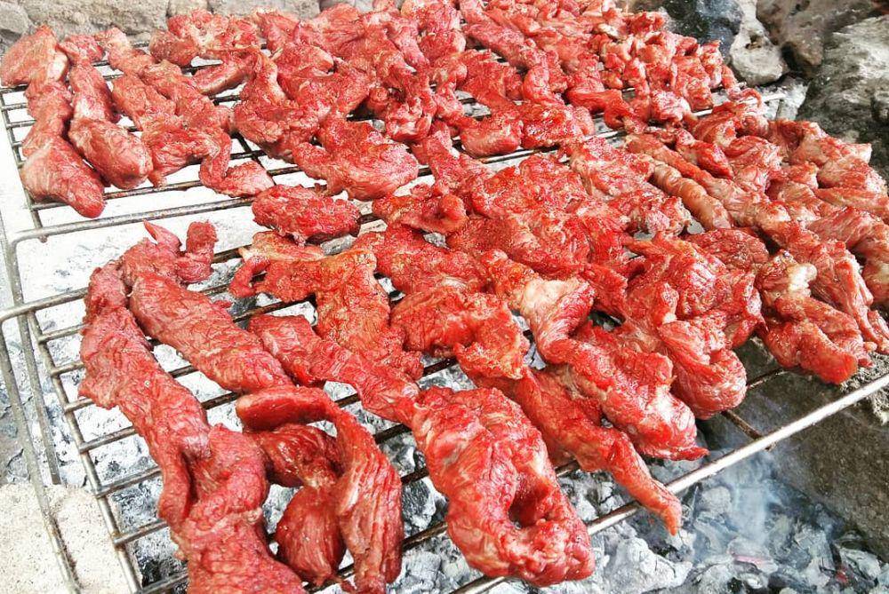 6 Kuliner Khas NTT, Ada yang Mirip Sushi dan Smoked Beef!