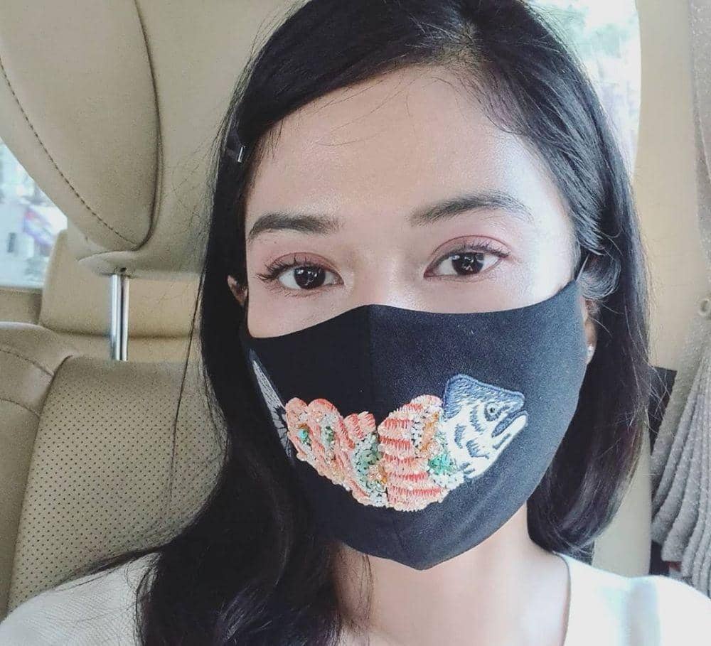 5 Tip Menciptakan Makeup yang Healthy Glow saat Pakai Masker