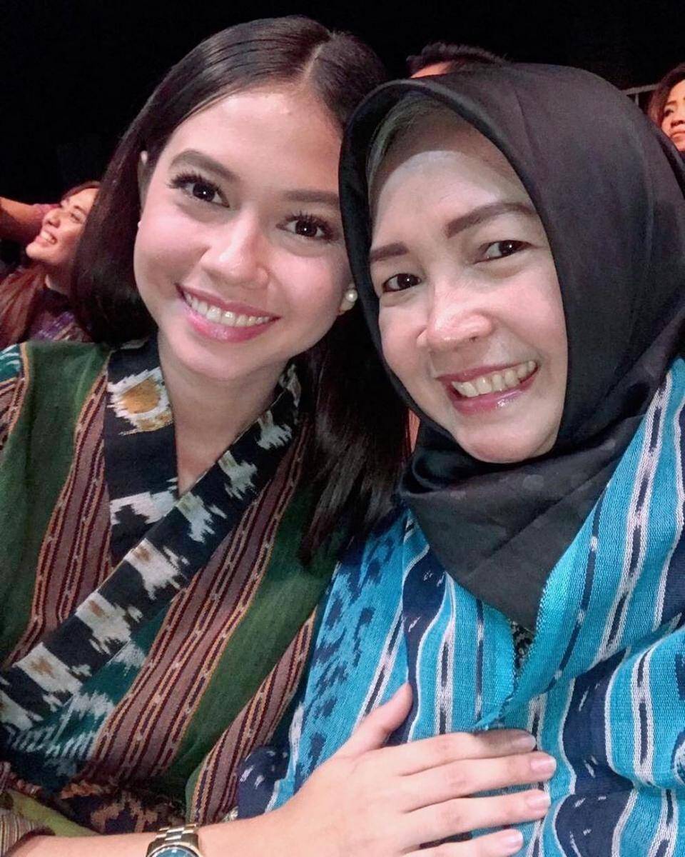 instagram.com/twinawati