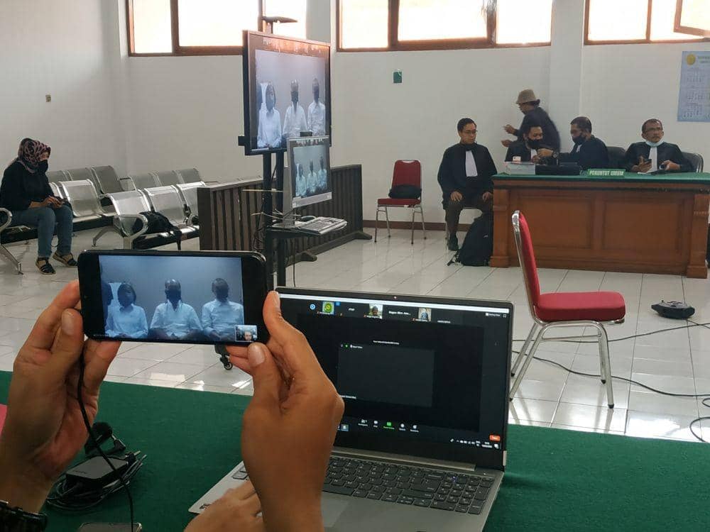 Sidang terdakwa Sunda Empire. IDN Times/Debbie Sutrisno
