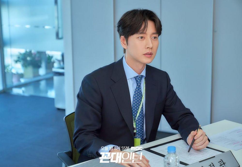 10 Potret Park Hae Jin di Old School Intern, Berwibawa Abis!