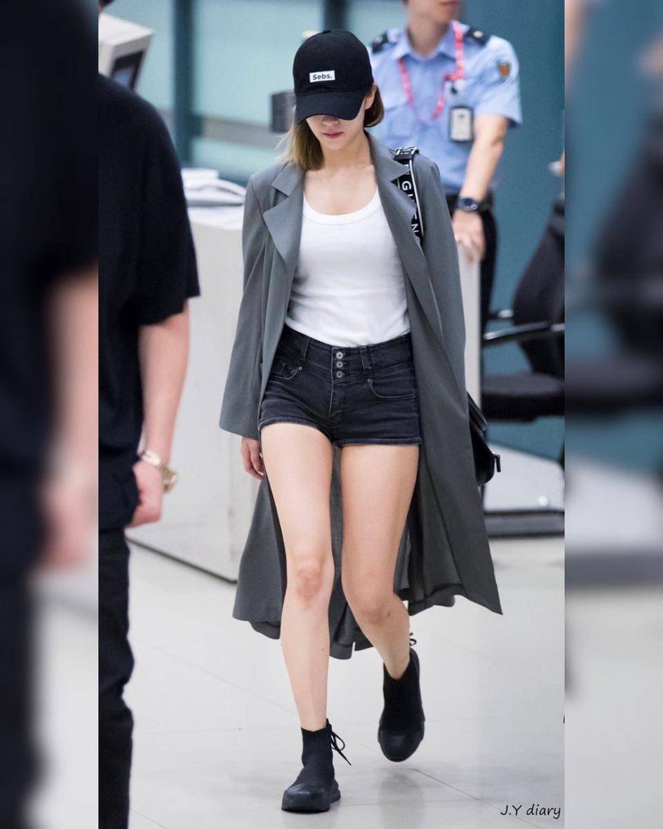 instagram.com/jeongyeonniee
