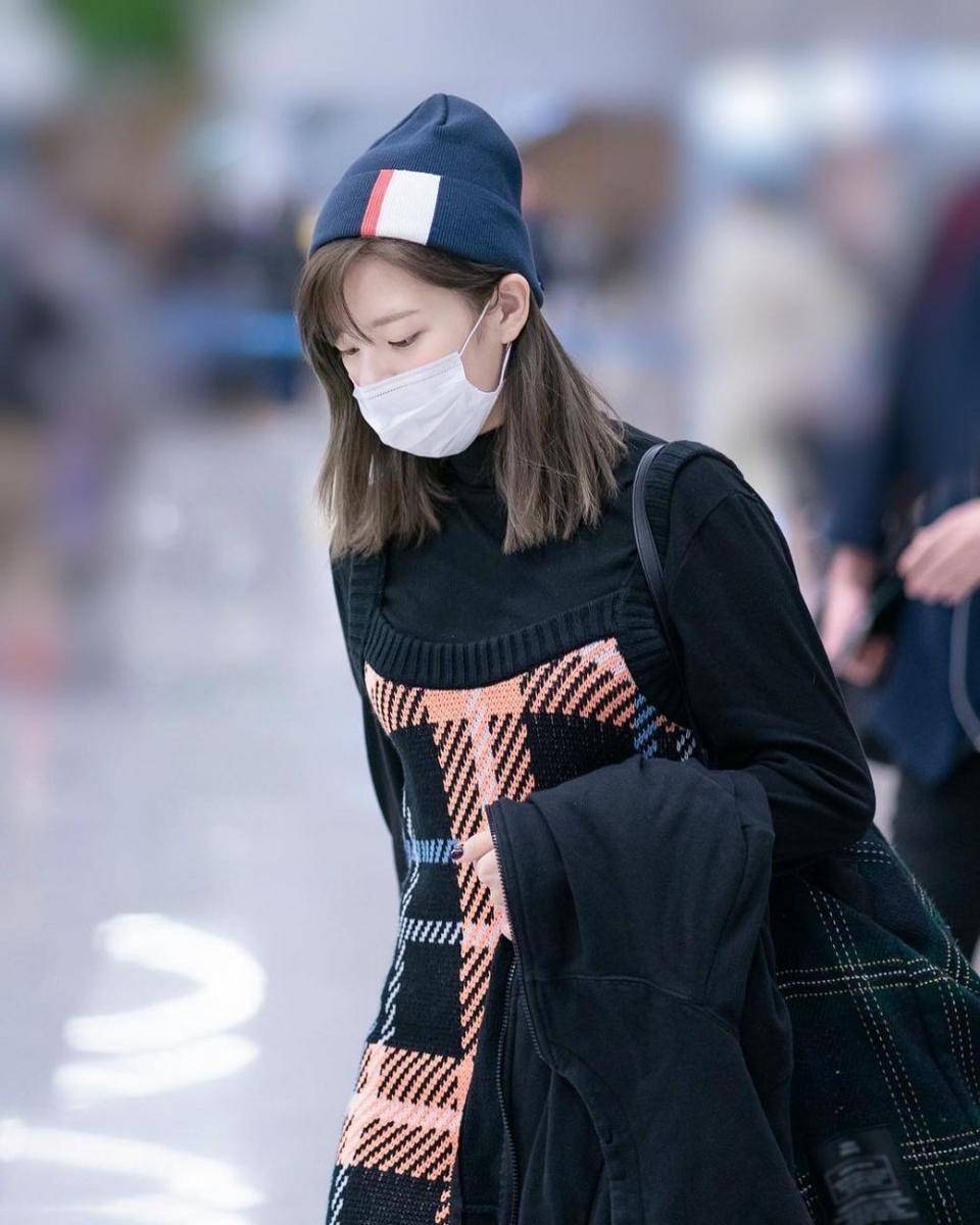 instagram.com/jeongyeonniee