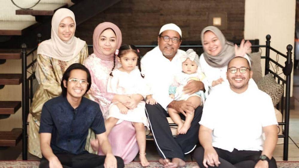 Kakek Kesayangan, 10 Potret Rano Karno 'si Doel' dengan Tiga Cucunya