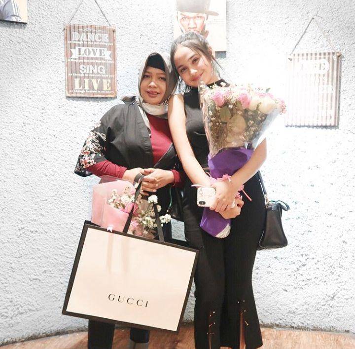 Instagram.com/syifahadjureal
