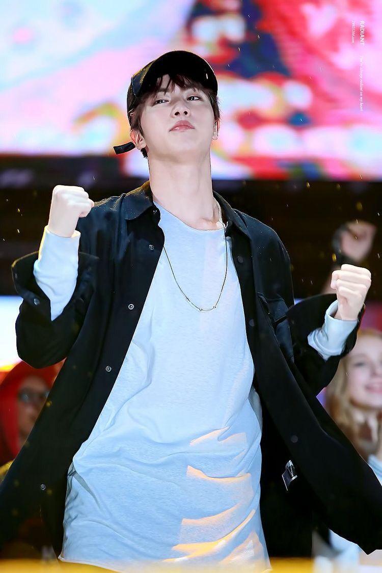 twitter.com/0NSEOKJIN