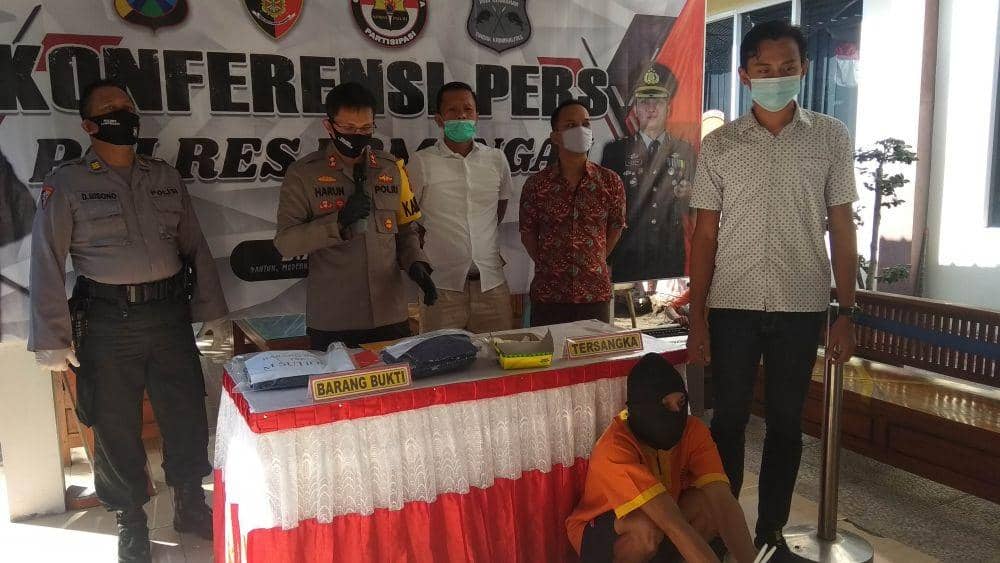 Kapolres Lamongan AKBP Harun saat memberikan keterangan. IDN Times/Imron