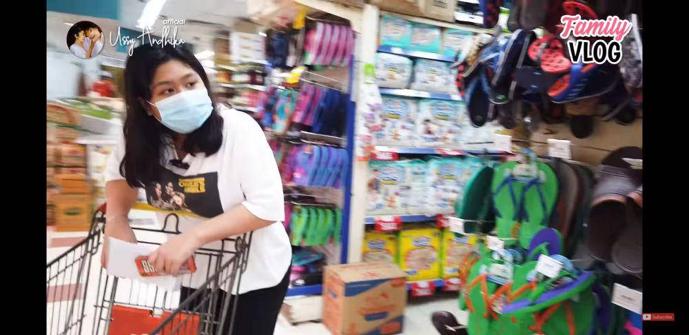 youtube.com/Ussy Andhika Official