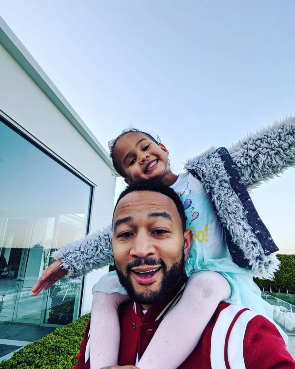 instagram.com/johnlegend