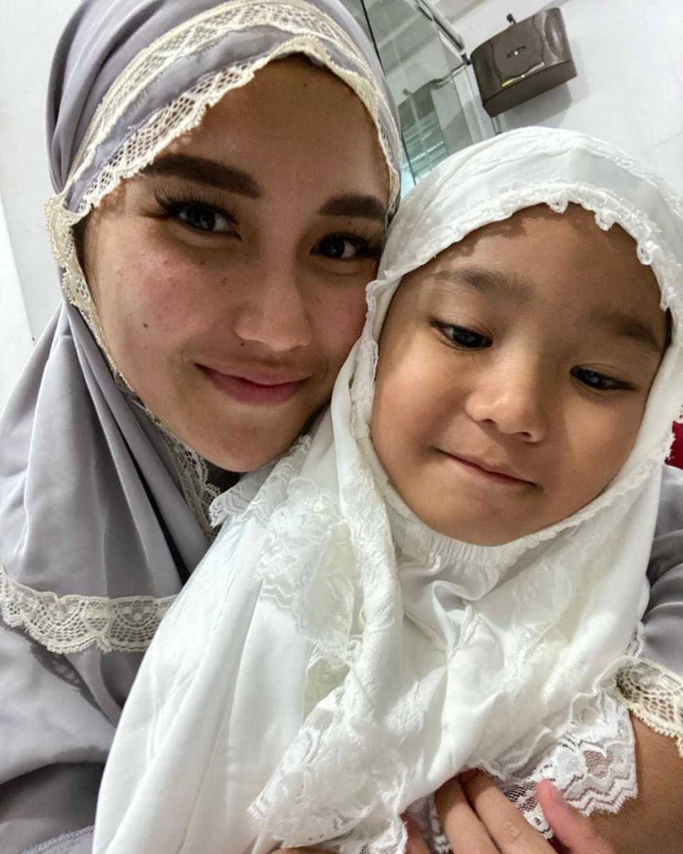 Instagram/ayutingting92