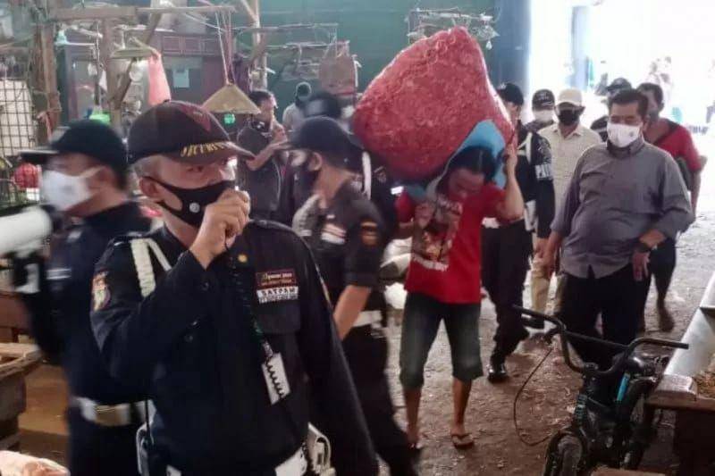 Pasar Induk Kramat Jati (ANTARA/Andi Firdaus)