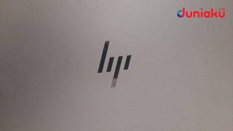 Bagian cover laptop HP EliteBook 735 G6, duniaku.com/Adhitya Daniel