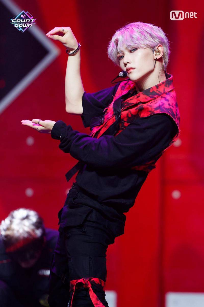 Twitter.com/MnetMcountdown