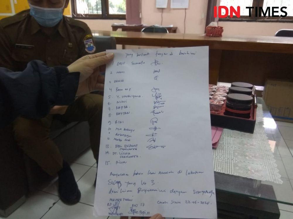 Bikin Surat Pernyataan, Puluhan Warga Cimahi Menolak Swab Test