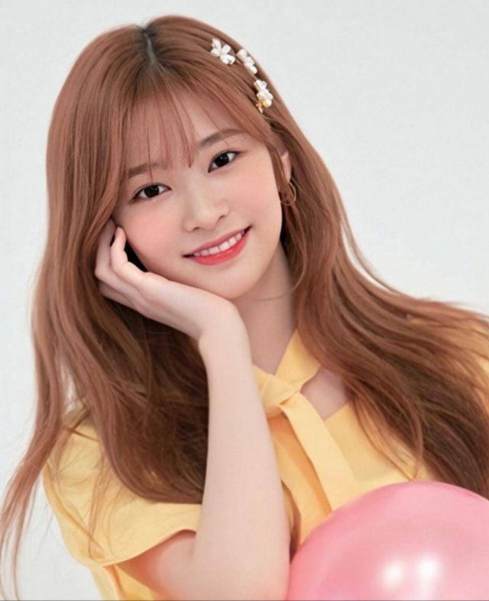 Instagram.com/izone.minjoo