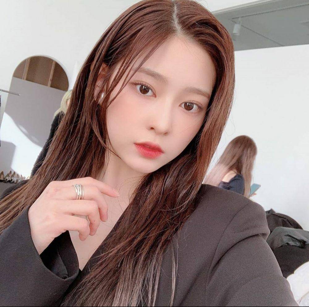 Instagram.com/izone.minjoo